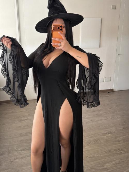 Bruja Encantada 