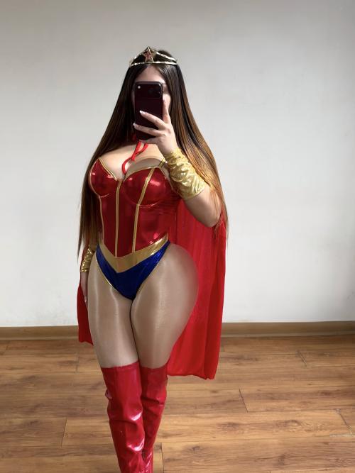 Mujer Maravilla Glam